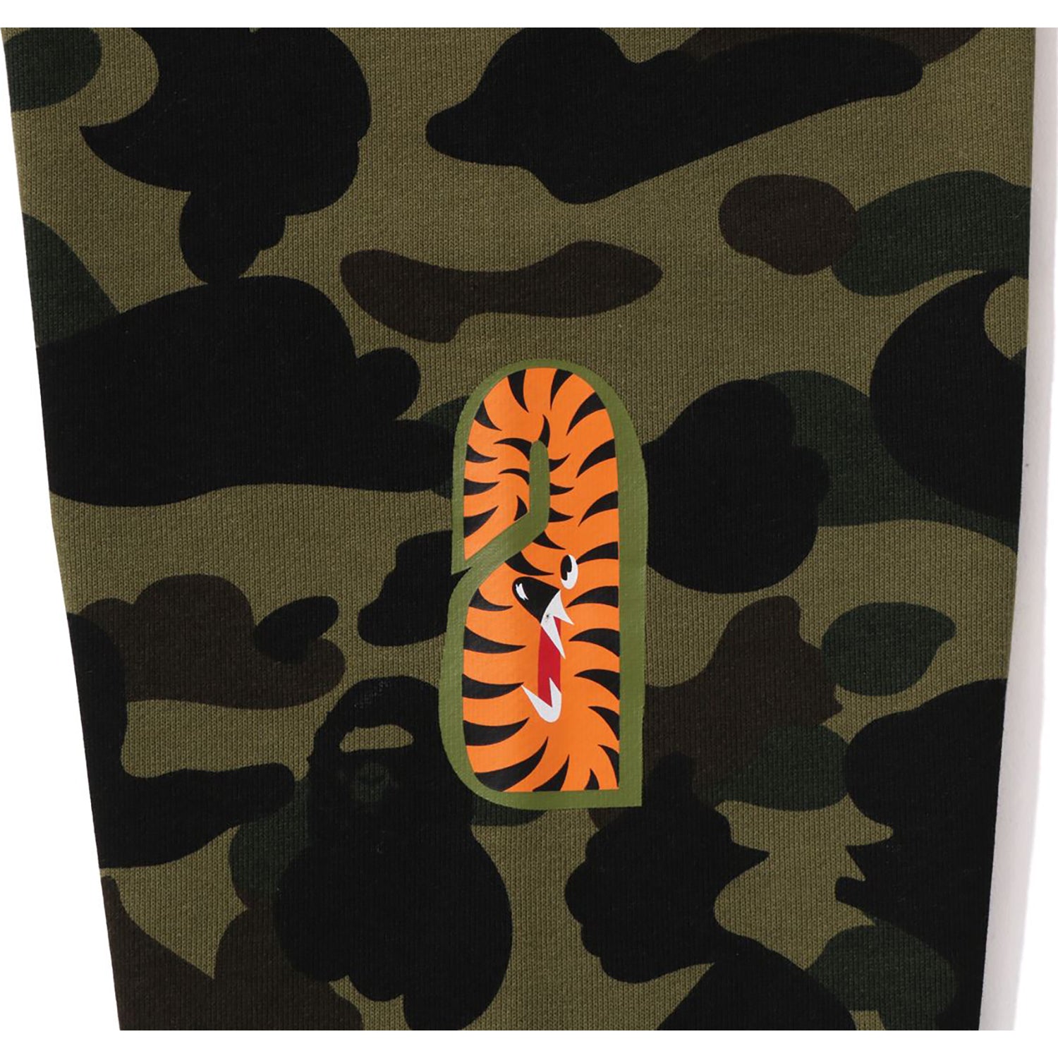 BAPE MENS 1ST CAMO SHARK CREWNECK SWEATSHIRT - Image 5