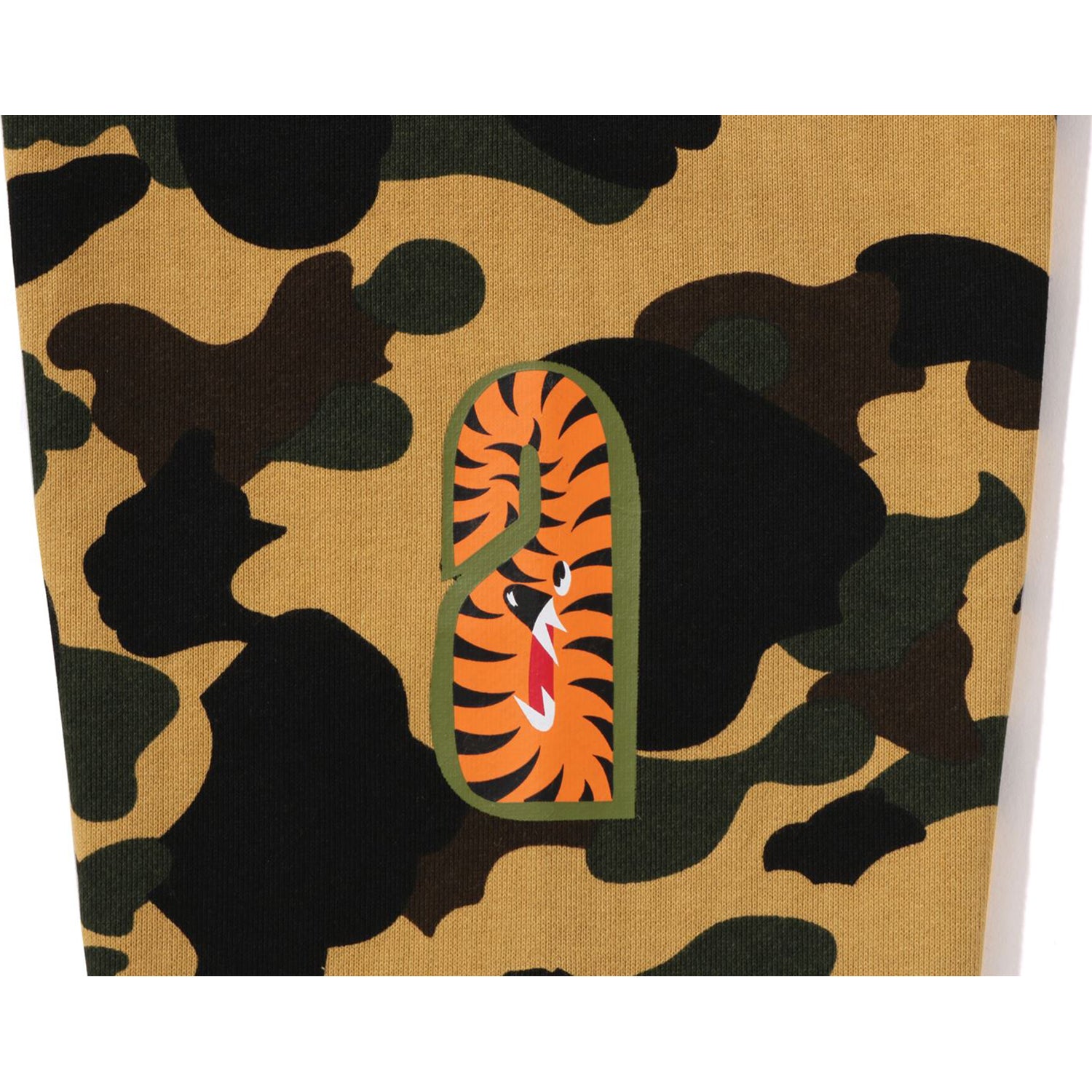 BAPE MENS 1ST CAMO SHARK CREWNECK SWEATSHIRT - Image 10